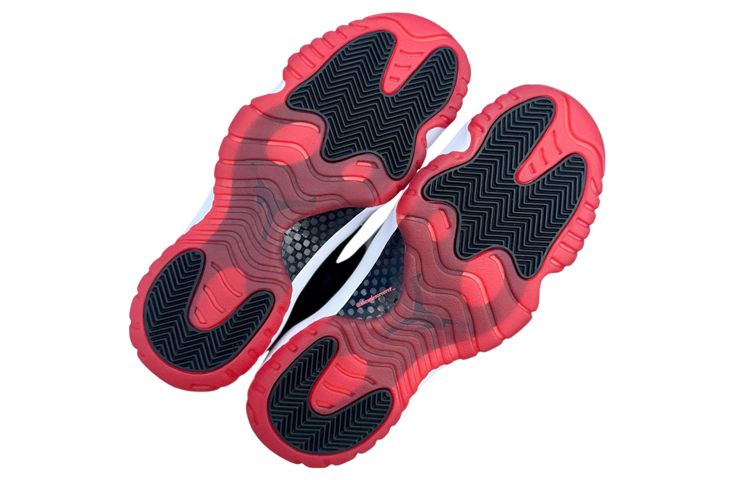 Jordan 11 Retro Low “Bred” (2025)