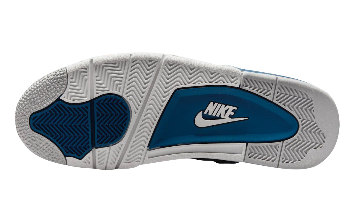 Jordan 4 Retro “Military Blue” (2024)